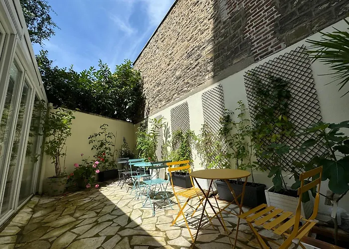 Hotel Lilas Gambetta Paris